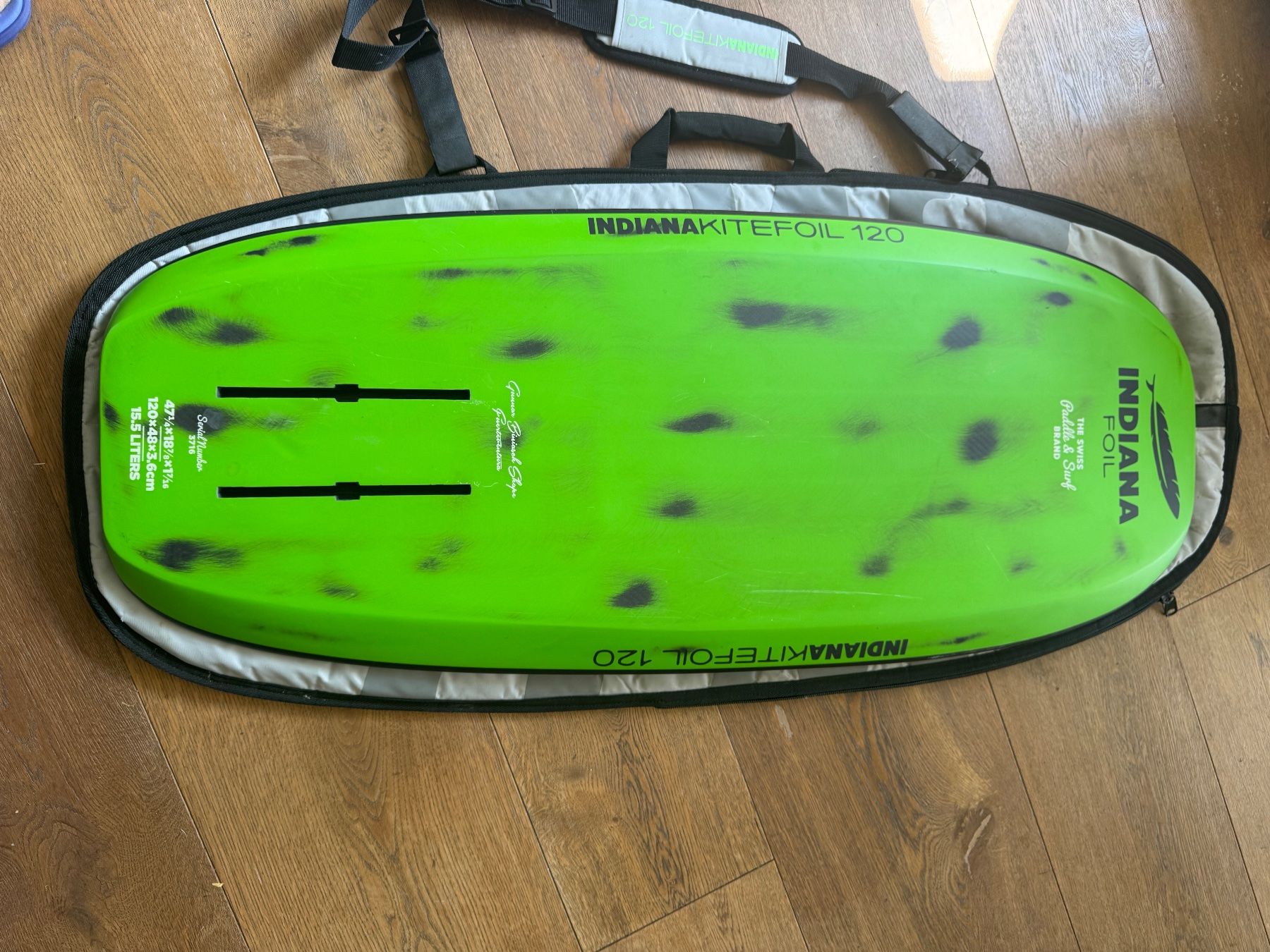 Aquilone: Carbon Kitefoilbrett Indiana – Usato da Birmensdorf ZH venduto da armada1111 1