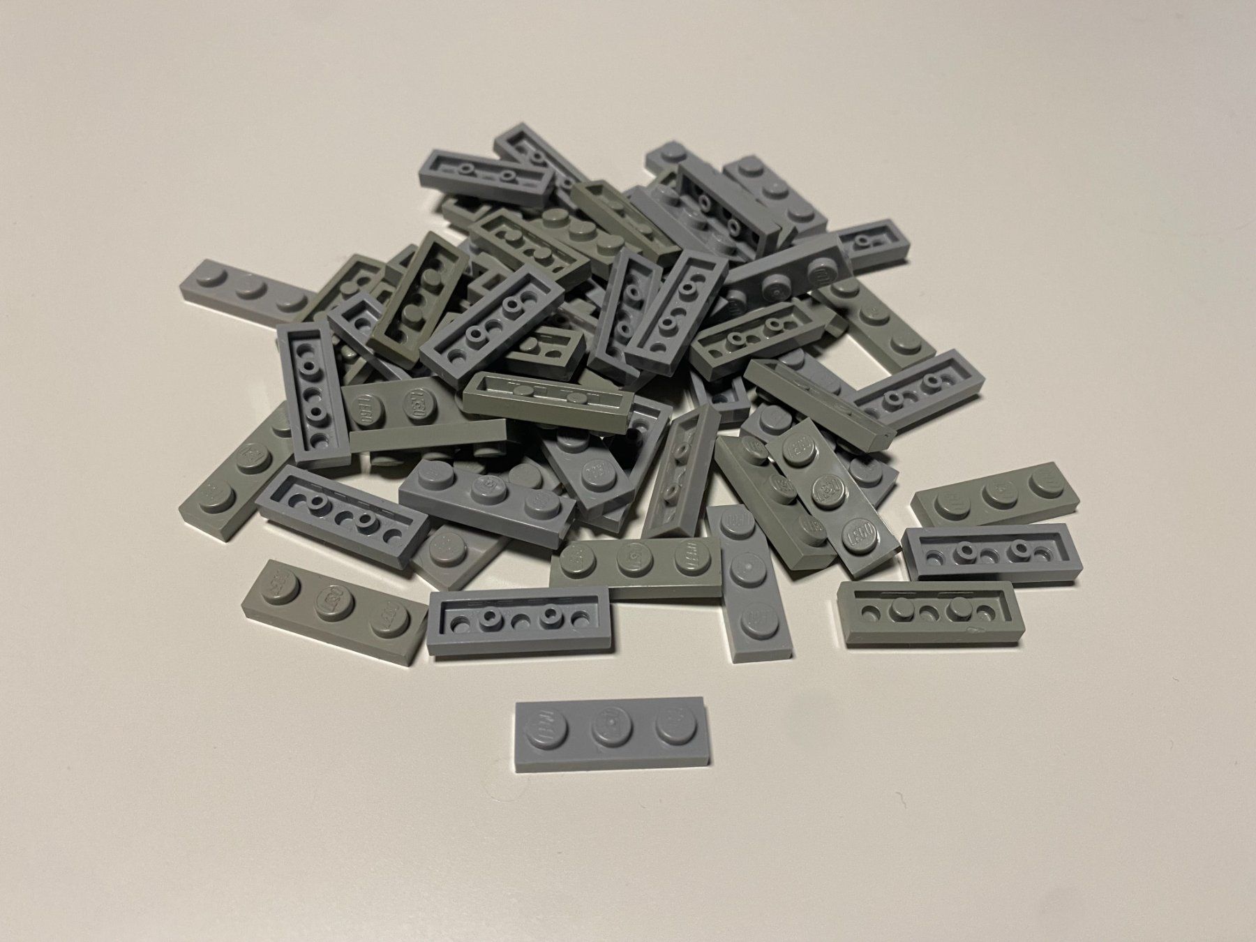 Lego Giocattoli: LEGO - 60 - GRAUE - EINERPLÄTTLI - 3 X 1 – Usato da Gelterkinden venduto da ajdt4