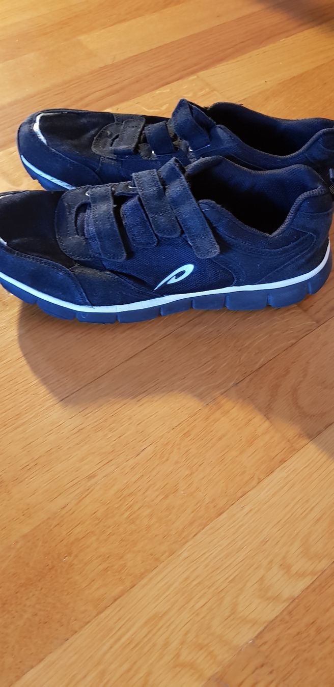 Scarpe da uomo: Turnschuhe grösse 46 – Usato da Uznach venduto da Bilkev 1