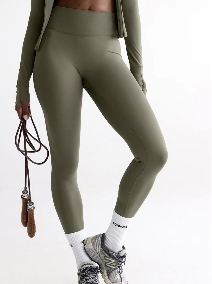 Adanola Leggings: Adanola Leggings Olive Grün – Nuovo (secondo la descrizione) da Spiez venduto da sophiiiiemariie4