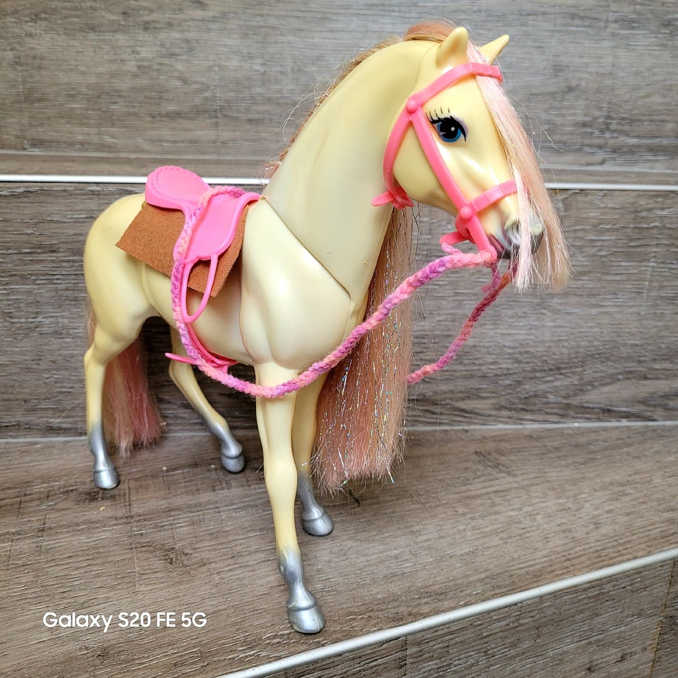 Giocattoli: Barbie Pferd Glitzerstein Melody – Usato da Niederbuchsiten venduto da klengyel 5