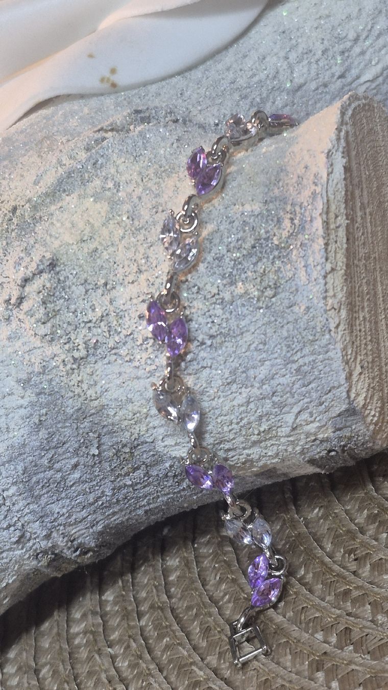 Armbänder & -reifen: Bracciale metallo argento con pietre viola e bianche – Neu (gemäss Beschreibung) aus Giubiasco von Stefaniav 3