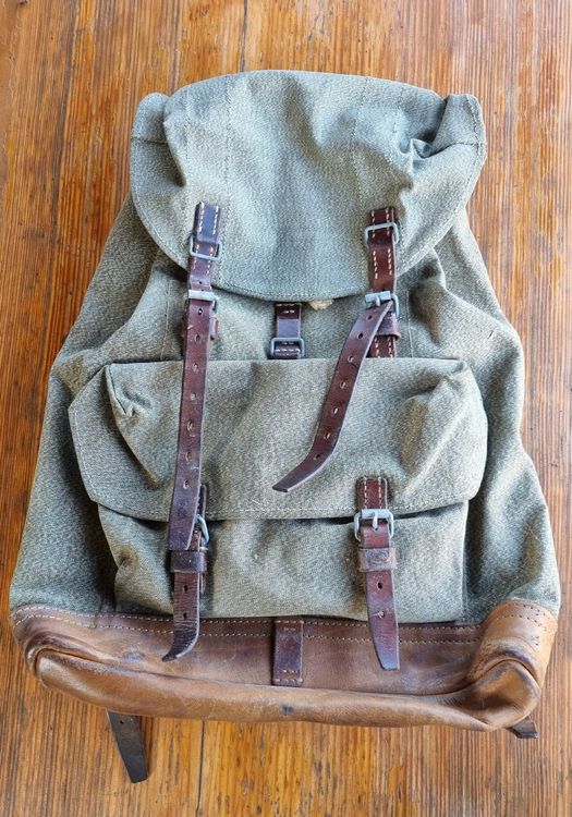 Militärrucksack 1956 (Gebraucht) in Burgistein für CHF 50 – mit ...