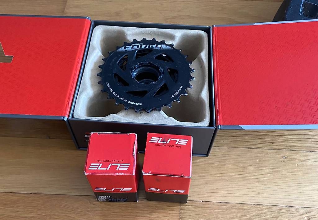 Hometrainer: Home trainer - Elite Direto XR-T + Extras – Usato da Zug venduto da dagmara.konieczna3 1