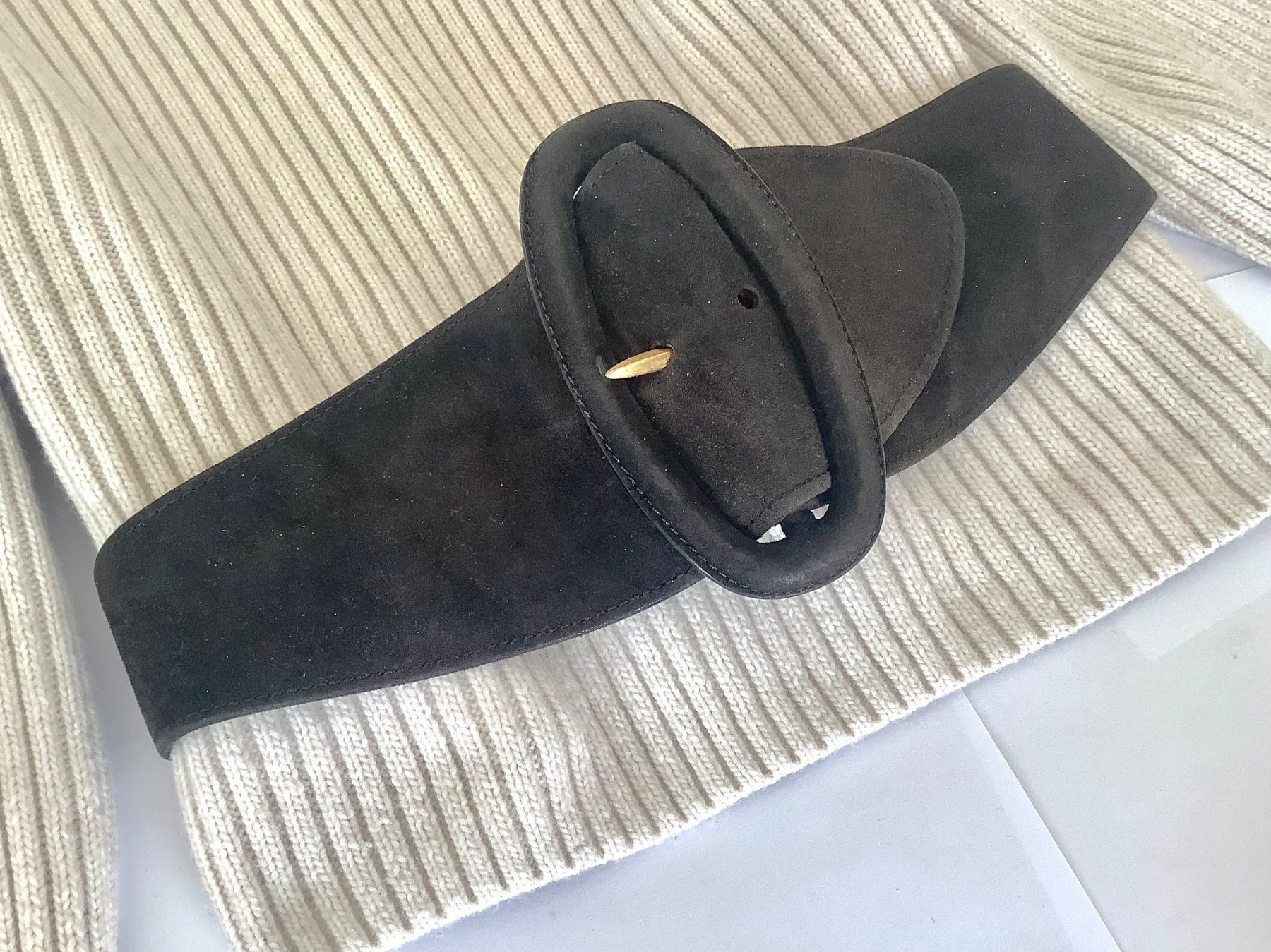 Cinture: Donna Karan Wildleder schwarz Gürtel 75 – Usato da Ennetbaden venduto da bargainhunterin 9