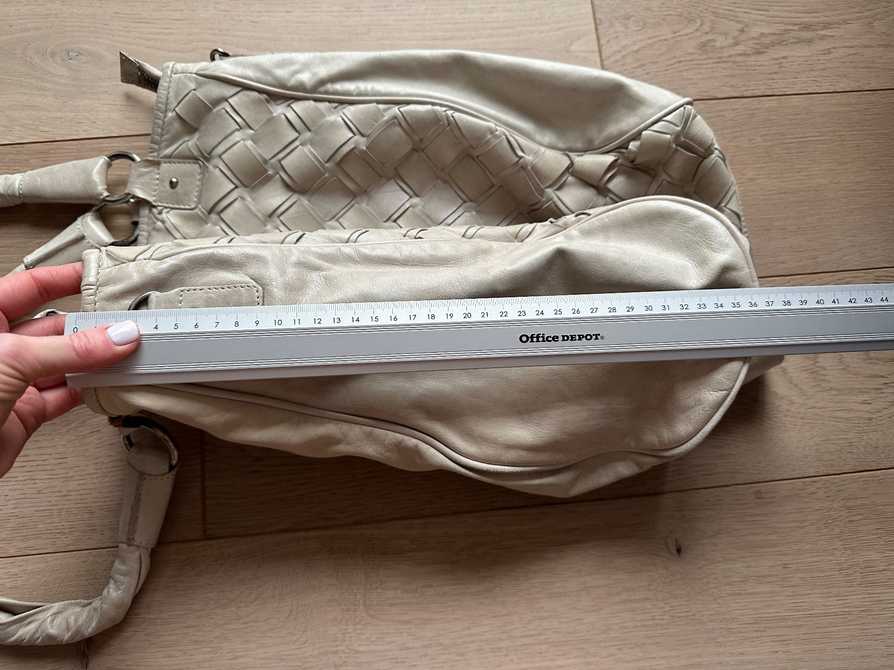 Borse da donna: Leather shopper bag by Urban Code (London) – Usato da Zug venduto da Nat.yushkevich 9