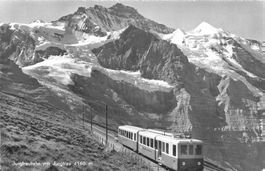 Kleine Scheidegg (BE) Jungfraubahn mit Jungfrau Bahn