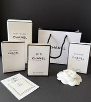 CHANEL - Parfumminis  Papiertasche Kamelie Geschenksband