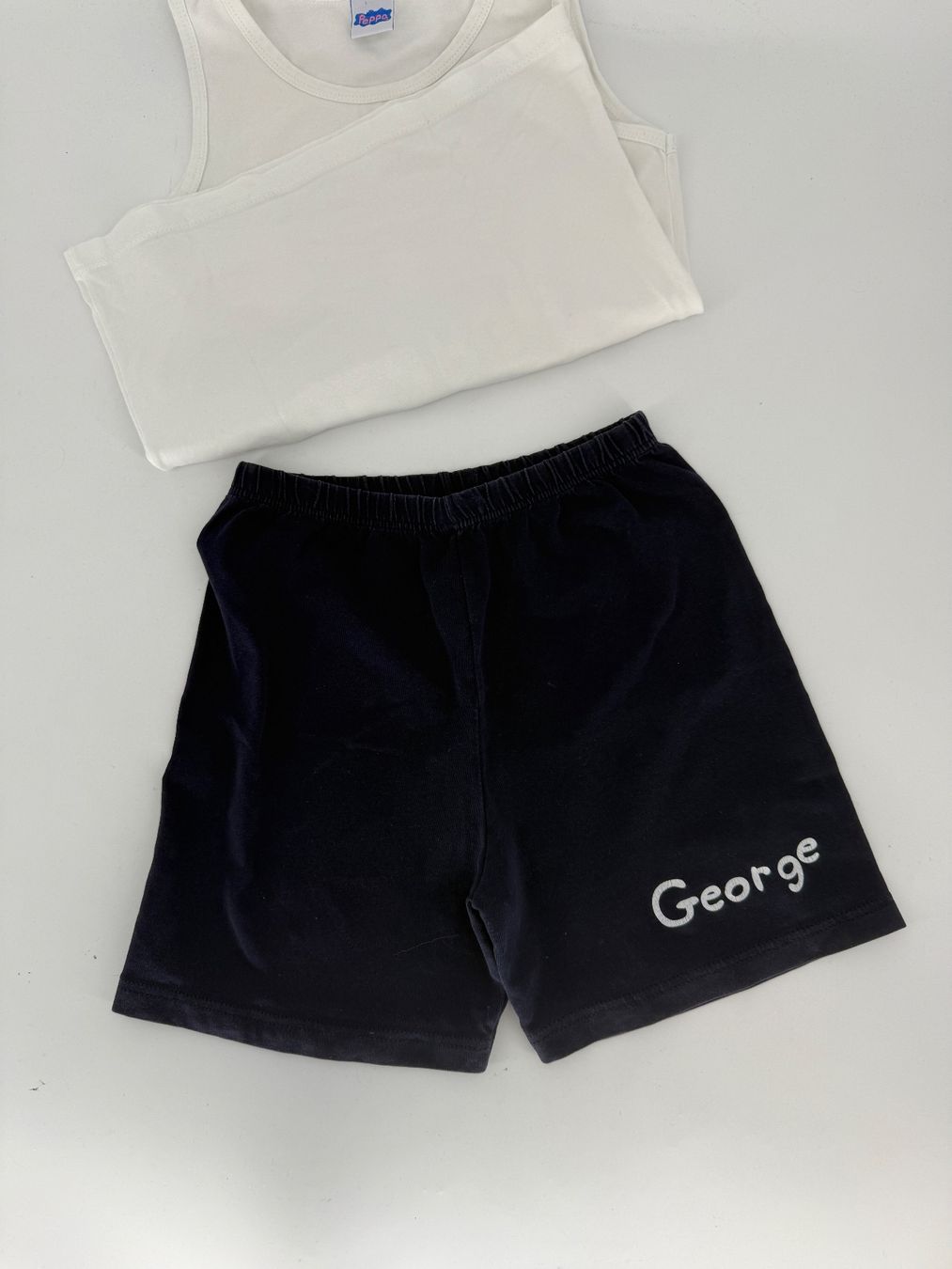 Lotti & Set di vestiti: Peppa Pig George Sommer Set Gr. 116/122 – Usato da Auenstein venduto da moin. 1