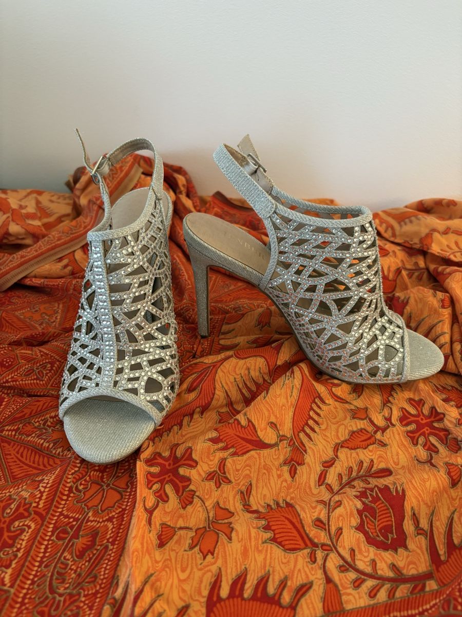 Scarpe da donna: Pumps Silber Grösse 36 neuwertig – Usato da Wettswil venduto da Manuela011