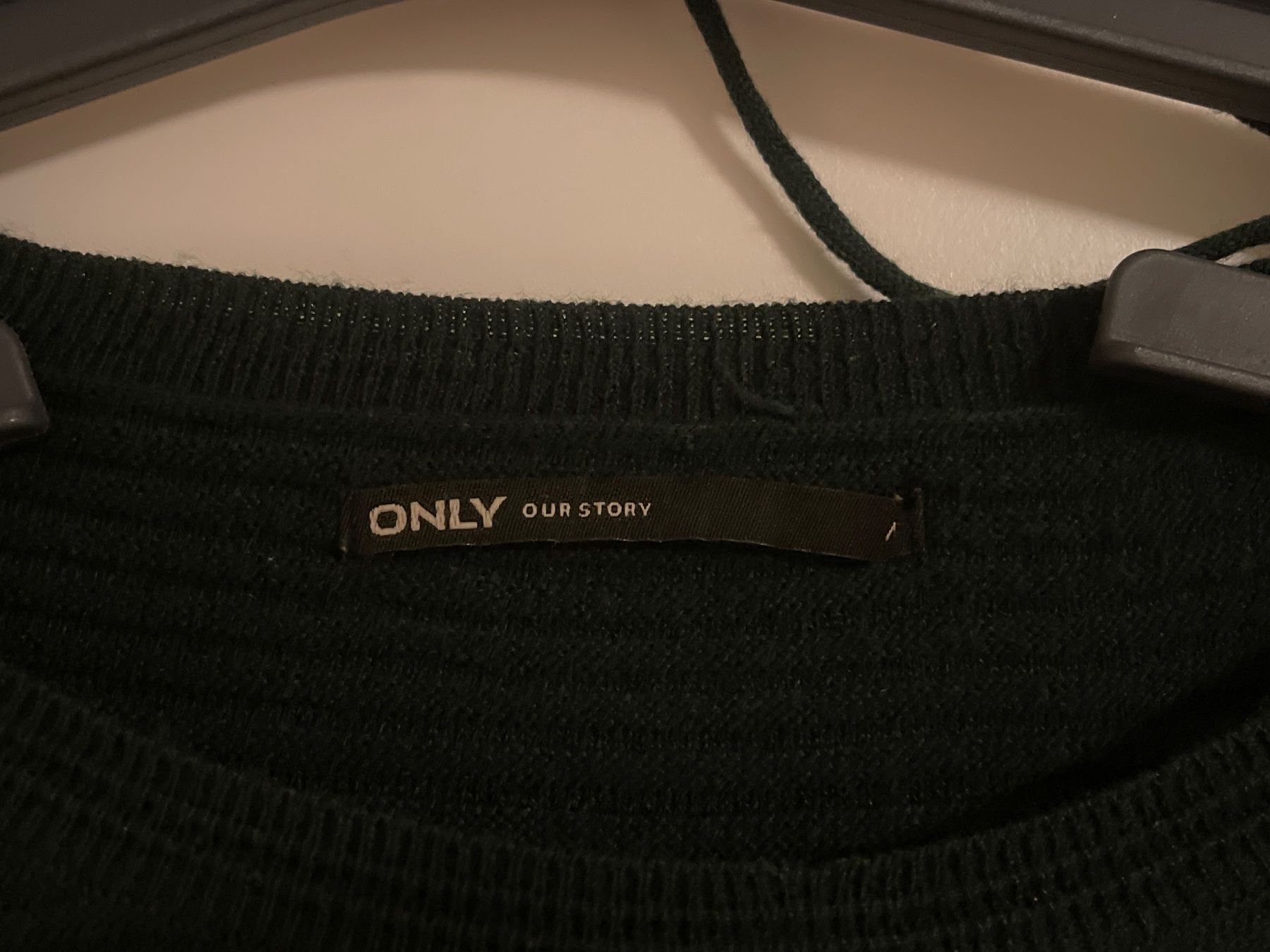 Only Pullover & Sweatshirts: Pullover von Only, Gr. M, Tannengrün – Gebraucht aus Rapperswil SG von Jule1410 1