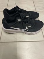 Nike Downshifter 13 Men Black US 8.5 Used