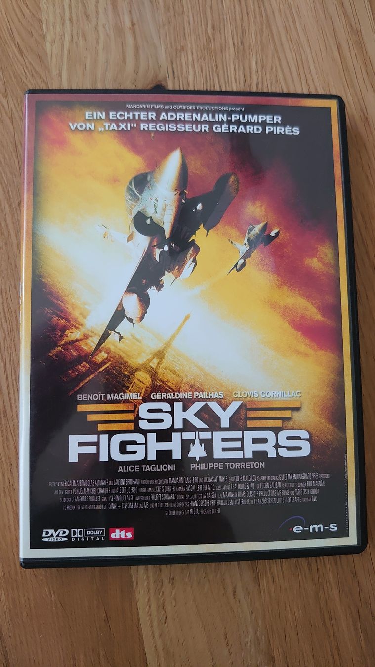 Tutti i DVDs: Sky Fighters – Usato da Pfäffikon SZ venduto da Wild0