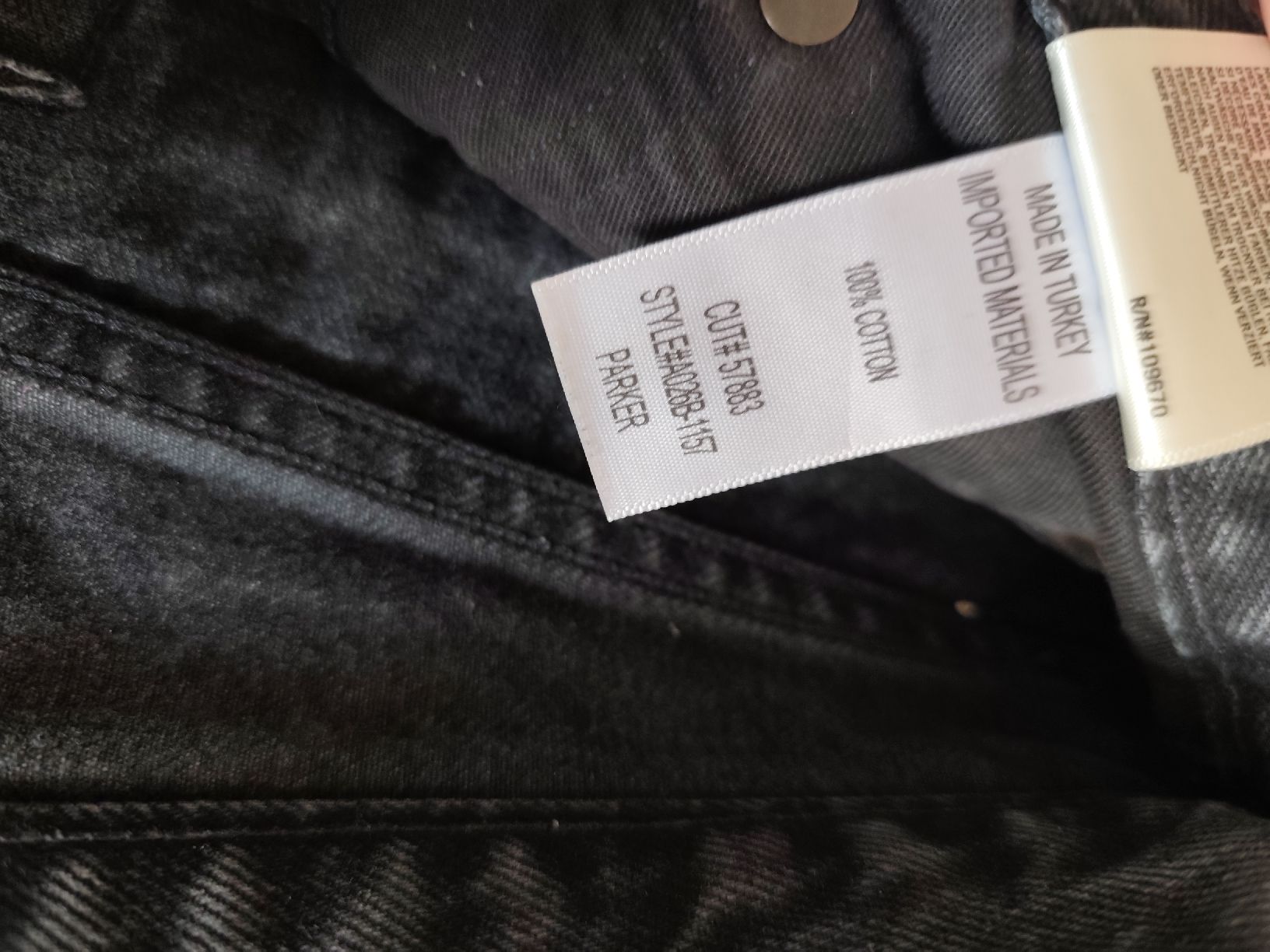 Agolde Jeans: Agolde short Parker 24 – Neuf (Voir description) à Martigny par Vintage-23 4