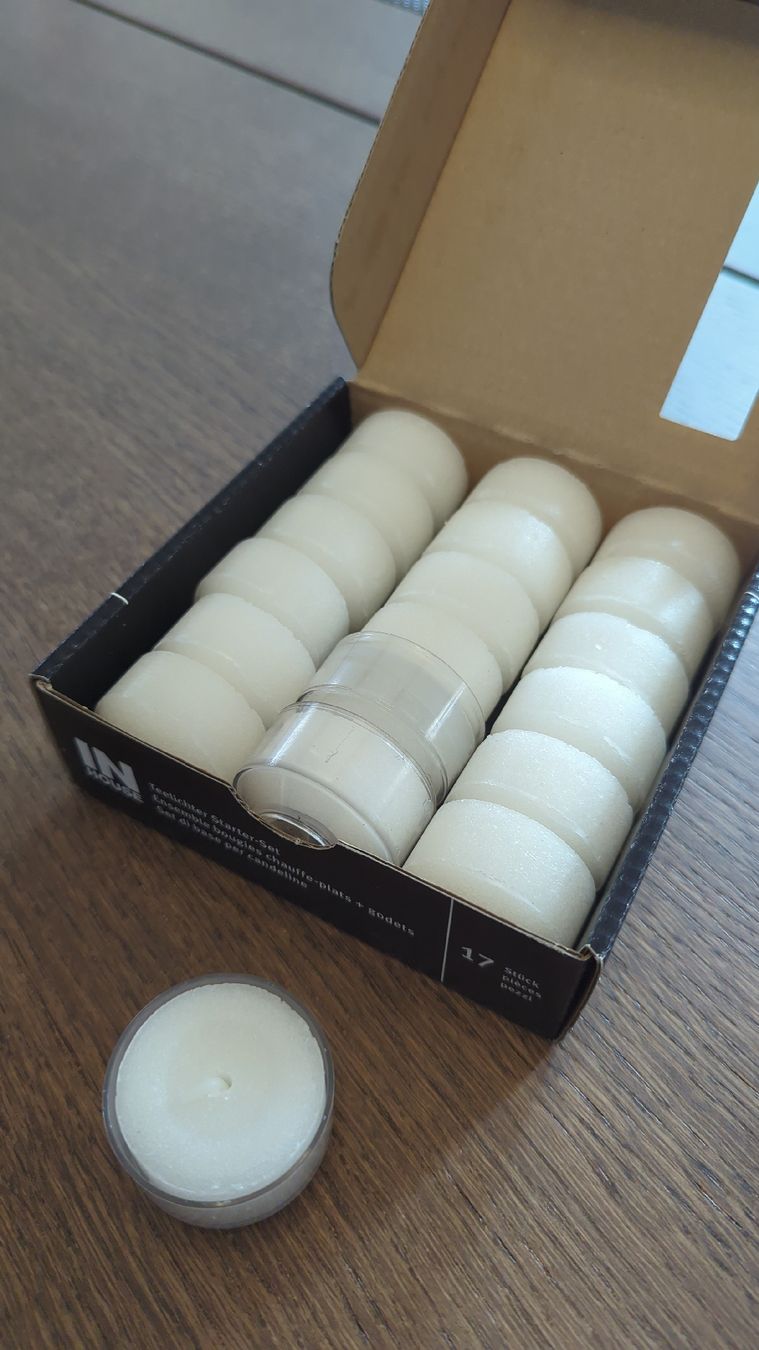 Candele: 19er Set Teelichter Starter-Set, neu & ungebraucht – Nuovo (secondo la descrizione) da Eisten venduto da manuel.furrer 1