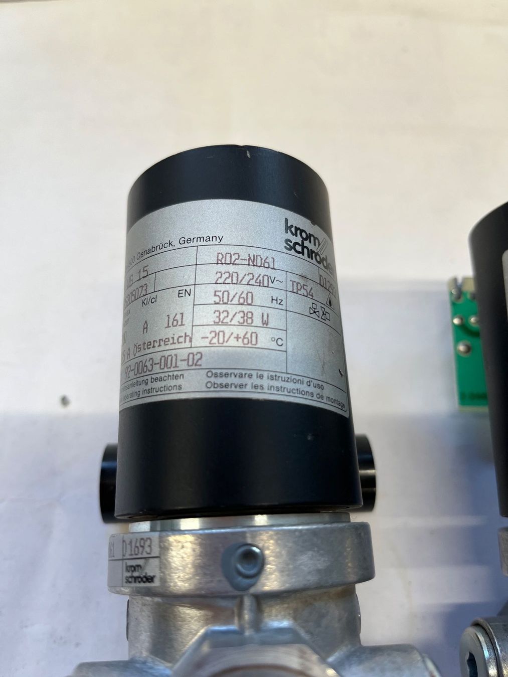 Honeywell Componenti elettronici: Magnetventile "KromSchröder" 230V – Nuovo (secondo la descrizione) da Küblis venduto da hypofacto 2