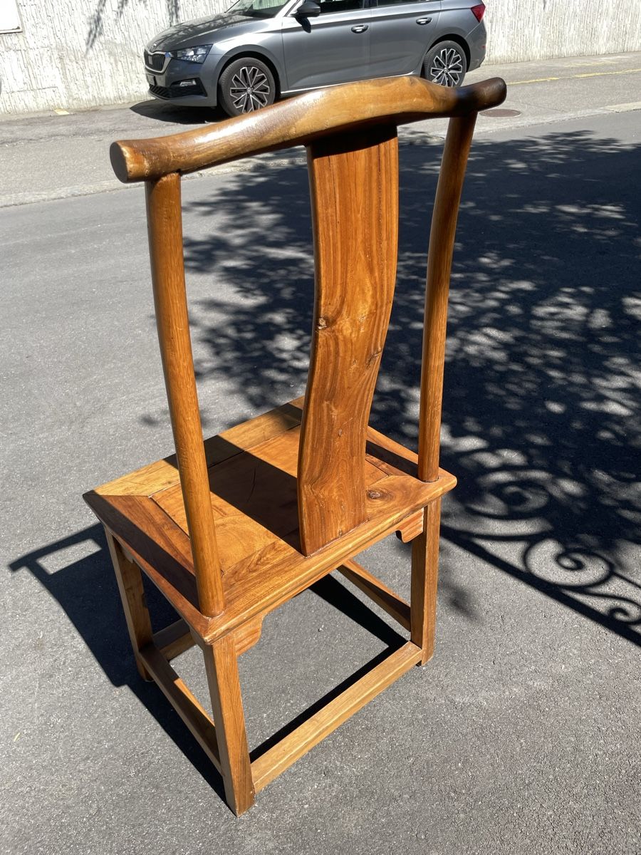 Sedie: Chaise traditionnelle chinoise en orme à dossier en joug – Usato da Biel/Bienne venduto da Galaq 2