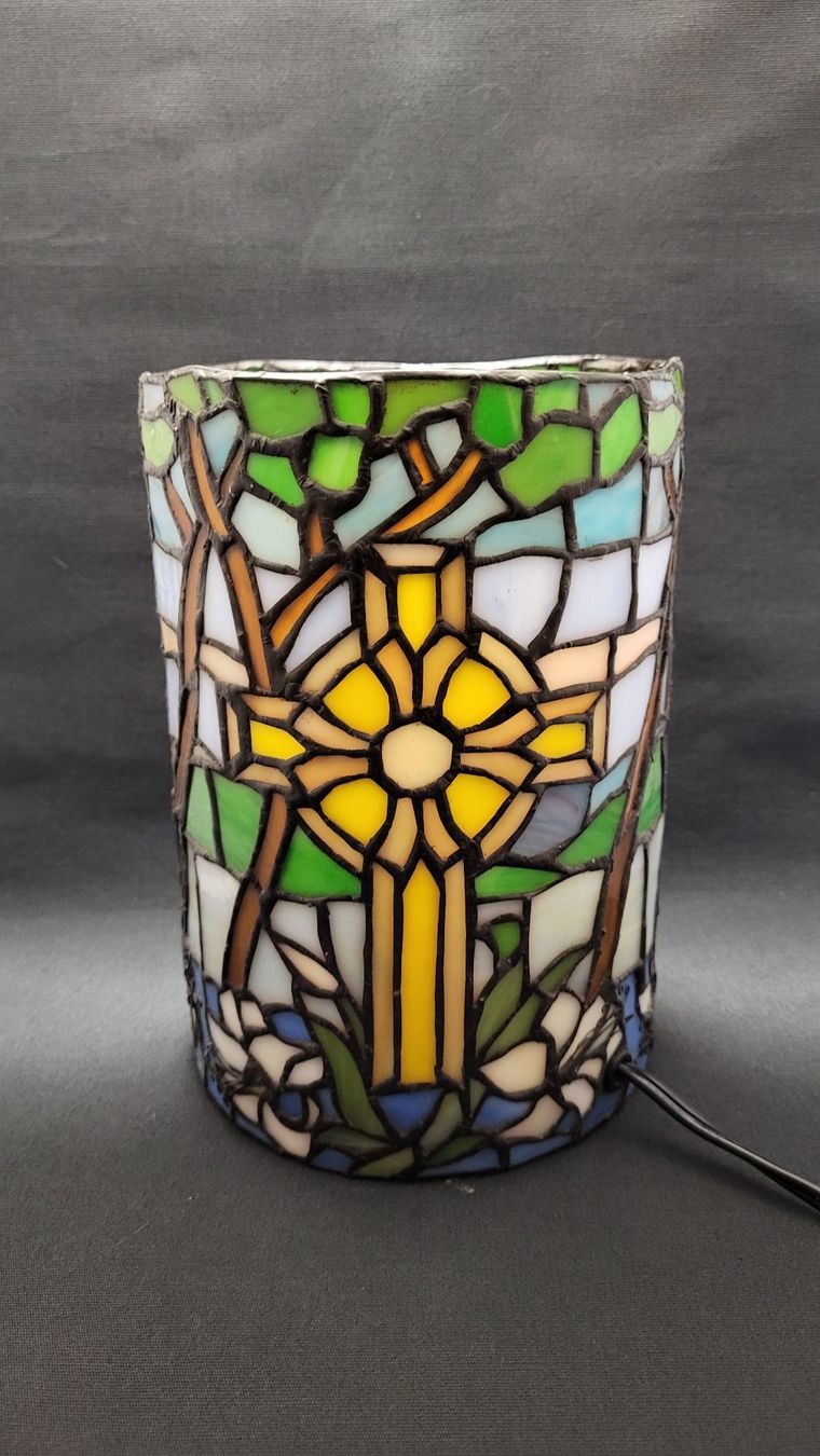 Lampade: Tischlampe aus Tiffany-Glas – Usato da Basel venduto da spinne02