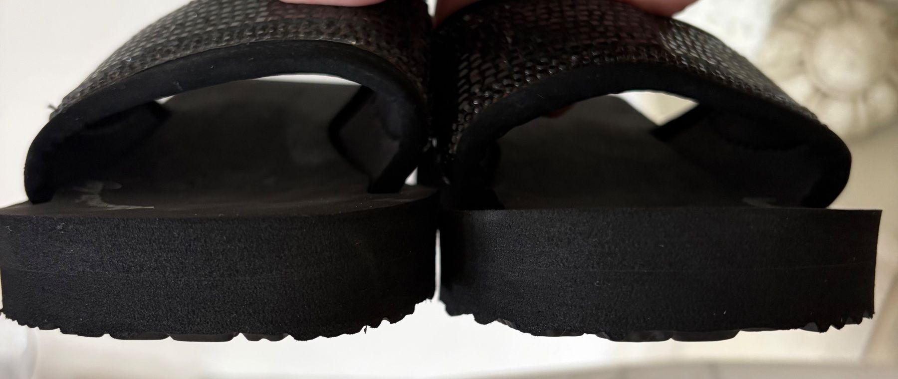 Damenschuhe: Clogs/Strandschuhe in Schwarz, Gr. 37 – Neu (gemäss Beschreibung) aus Zürich von Maria2021 8