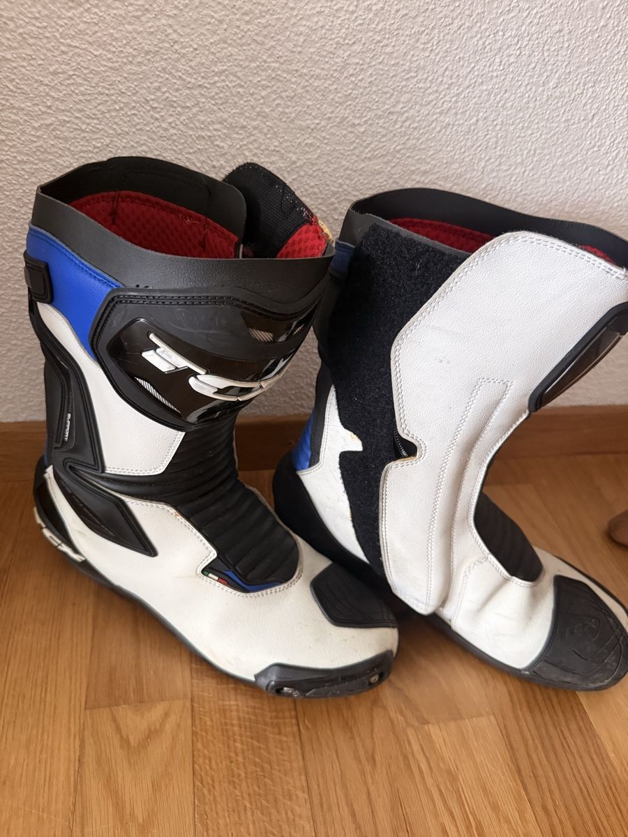 TCX Herrenschuhe: Oxo Motorradstiefel / Racing Boots Grösse 43 – Gebraucht aus Pfäffikon ZH von EliasFel