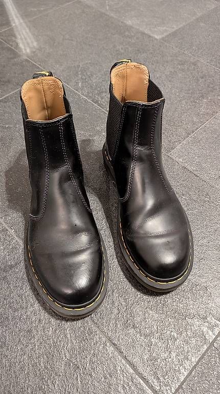 Scarpe da uomo: DR. MARTENS Chelseaboot – Usato da Muolen venduto da eberle_r 1