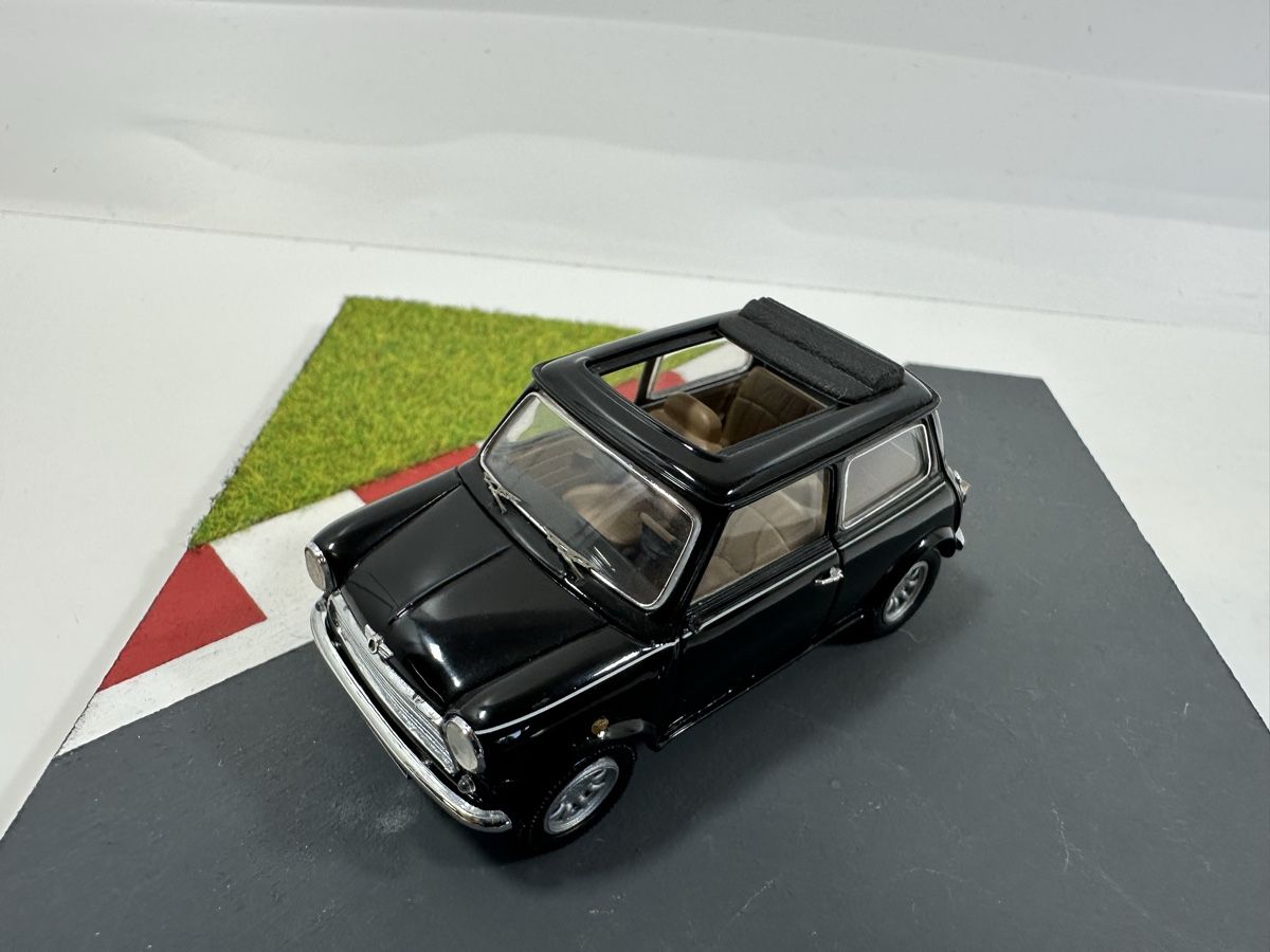 Schuco Modellini d'auto: Mini Cooper 1:43, schwarz, SCHUCO  – Usato da Zofingen venduto da rf9_x2xt 1