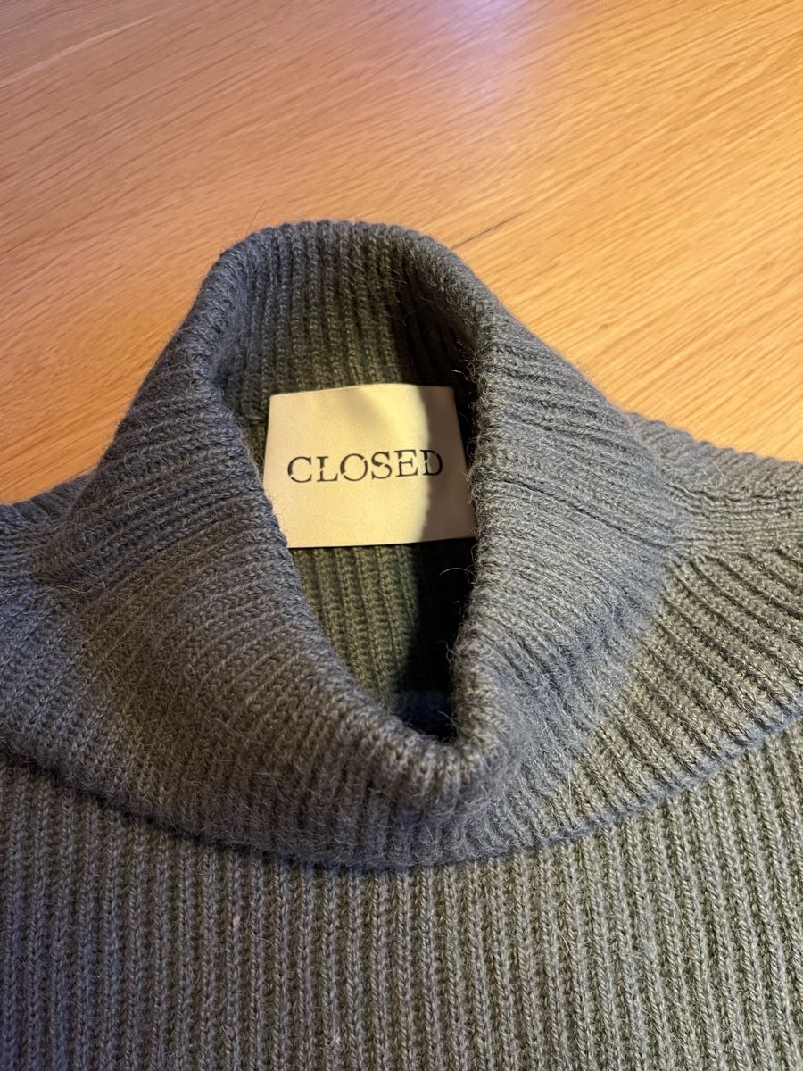 Pullover & Sweatshirts: Damenpullover Closed – Gebraucht aus Pfäffikon ZH von fra_klw7 1