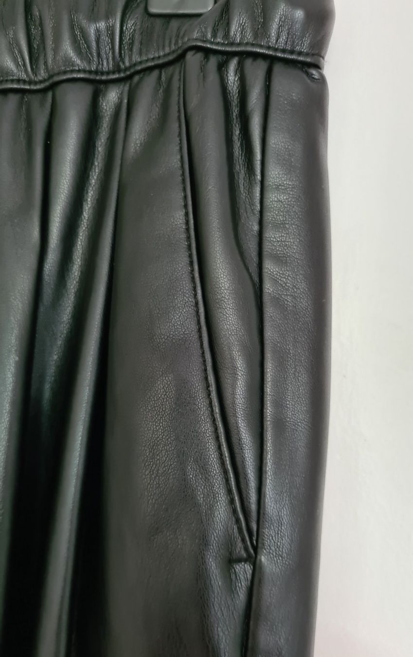 Zara Pantalons: Zara pantalon t 34-36 – D'occasion à Thônex par AneleManele 3