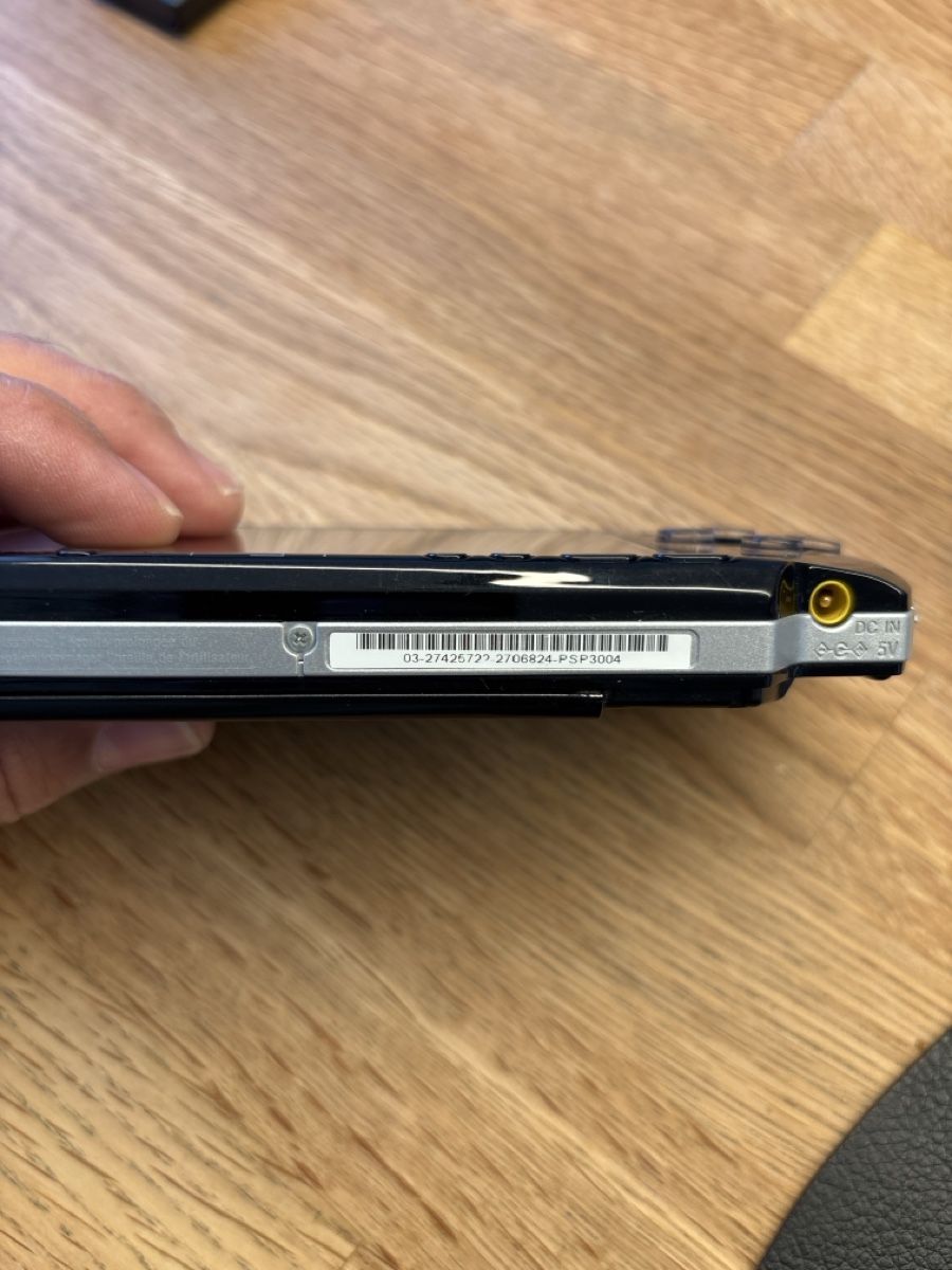 Sony Consoles: Sony PSP 3004 Akku defekt – Défectueux à Greifensee par Shuttlepimp 2