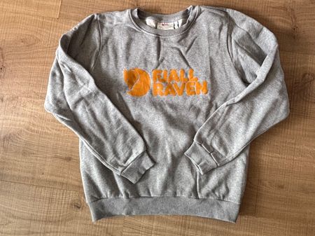 Damen Logo Sweater von Fjällräven Grösse S in grau