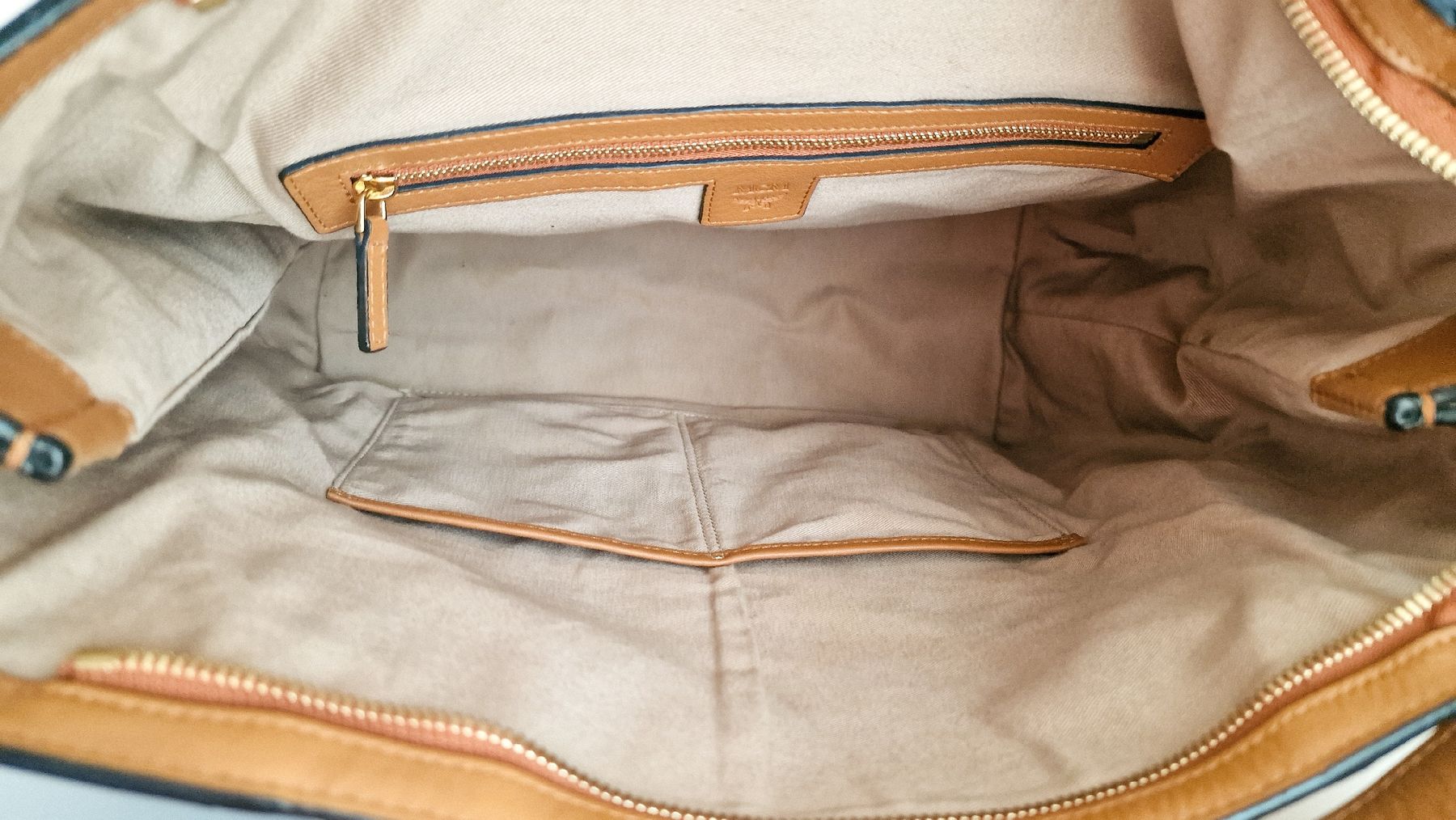 Mcm Sacs femmes: MCM Klara Large Hobo Tasche – D'occasion à Dietikon par tel_5nn5 3