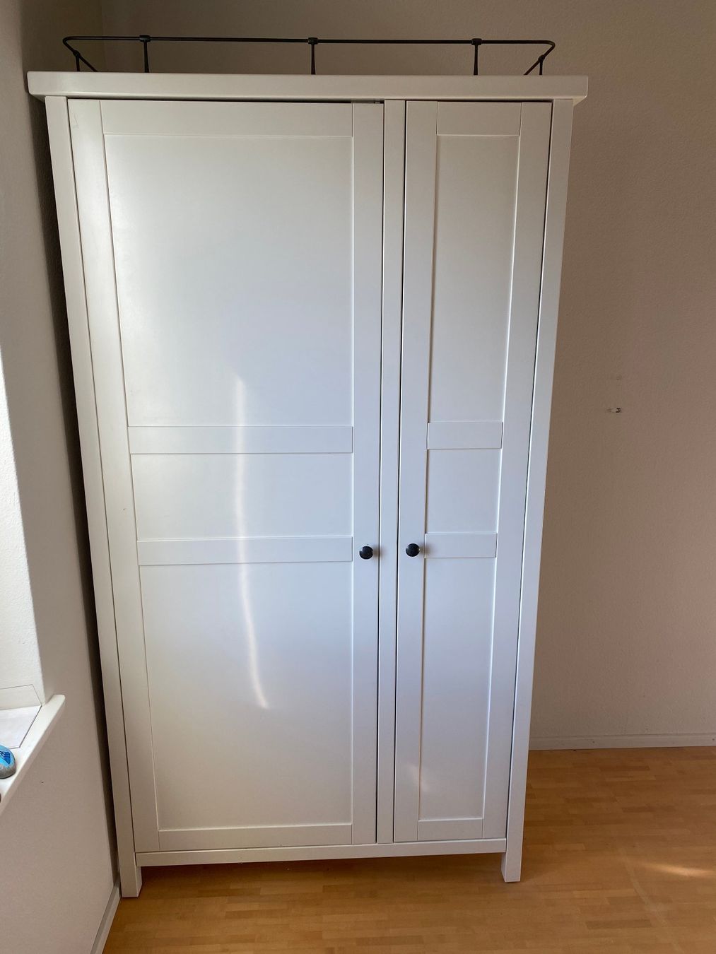 Ikea Armoires: Kleiderschrank IKEA Hemnes – D'occasion à Ottenbach par resbug