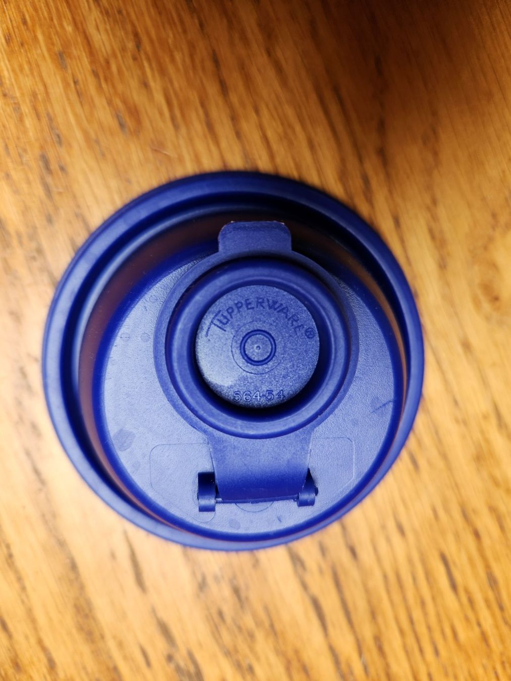 Tupperware Contenitori & Simili: Tupperware Shaker 500ml kleinem Teiler Orange od.Blau – Usato da Gstaad venduto da Meiel2020 7