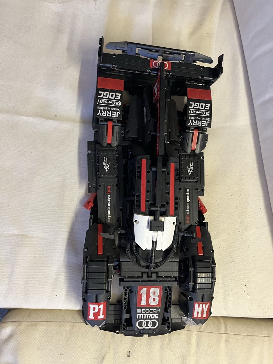 Kit di costruzioni: Nifeliz Audi R18 e-tron quattro – Usato da Rütihof venduto da liv_k2bp 3