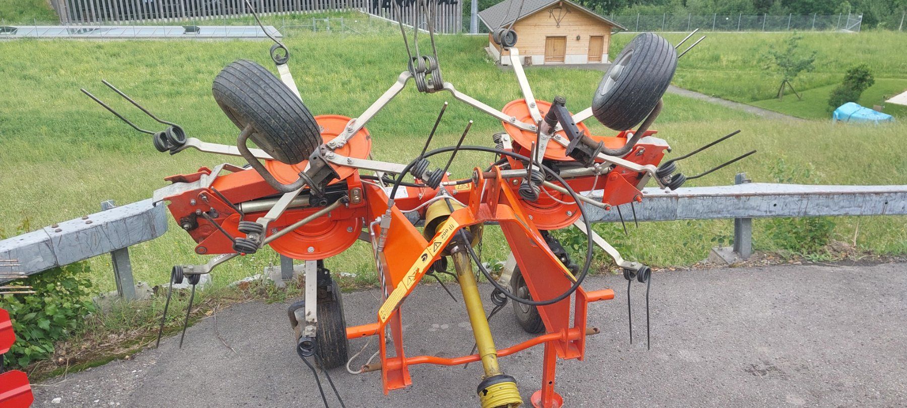 Fella Tutte le macchine: Kreiselheuer Fella TH 400 DS Hydro – Usato da Grindelwald venduto da RotheneggGarage 2