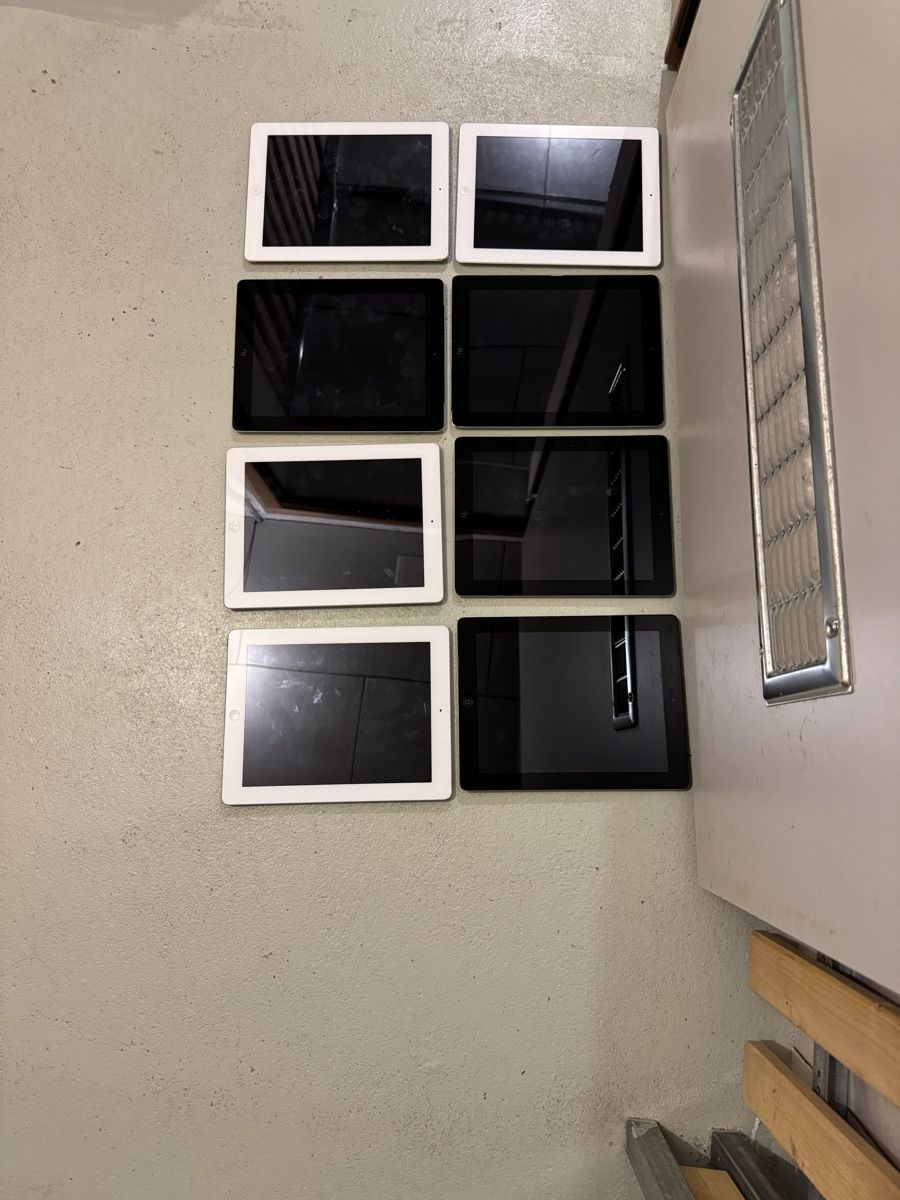 Apple Tablet PC:     Konvolut: 41 Apple iPads  – Defekt aus Adliswil von Busys 2