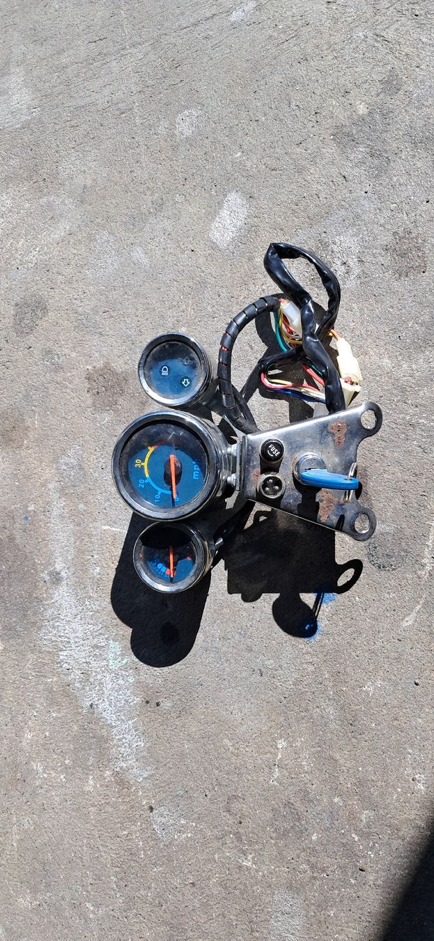 Tutti i ricambio per moto: Pocketbike Tacho – Difettoso da Niederwil SG venduto da all_tds2 2