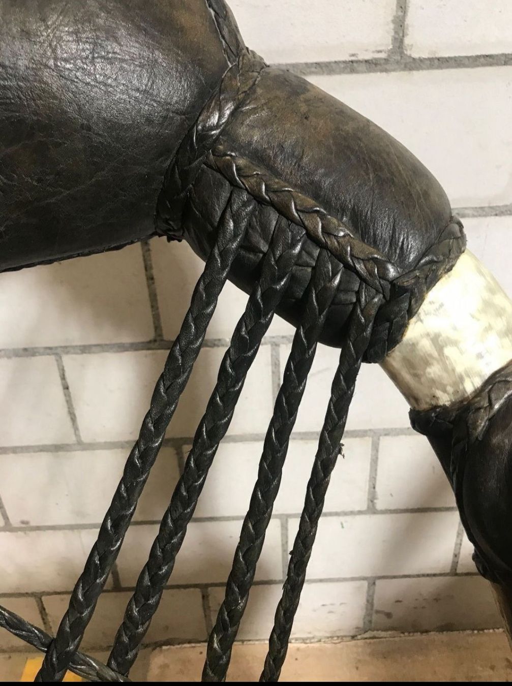 Poltrone: Fauteuil cuir Corne – Usato da Corseaux venduto da Charlene-Adame 2