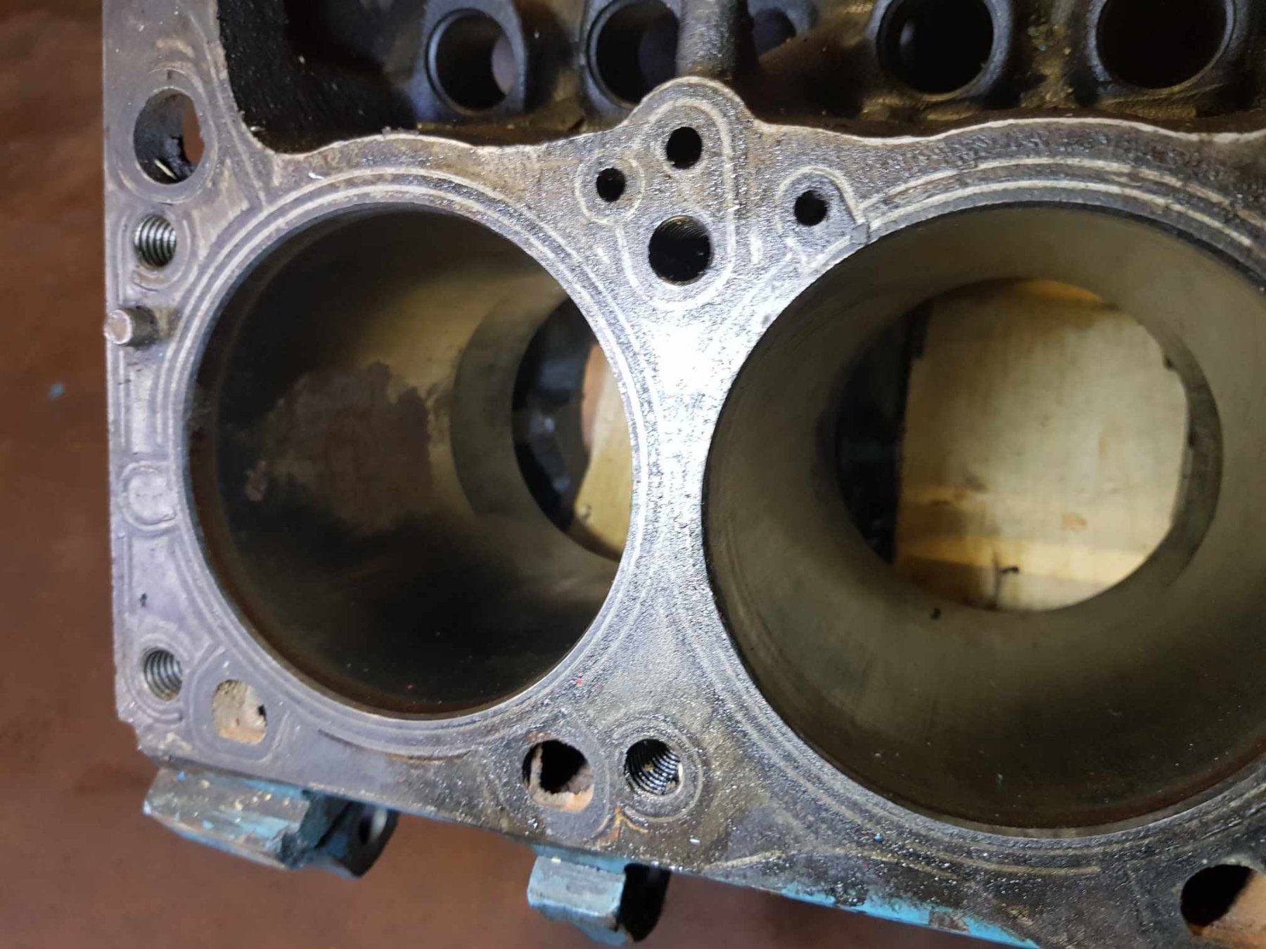 Mopar Motori: Motorblock 318cu Mopar – Usato da Niedergösgen venduto da usc_8qc6 1