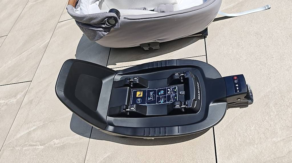 Maxi-Cosi Seggiolini per auto: Maxi Cosi Jade inkl. FamilyFix3 – Usato da Scherzingen venduto da mar_57m5 2