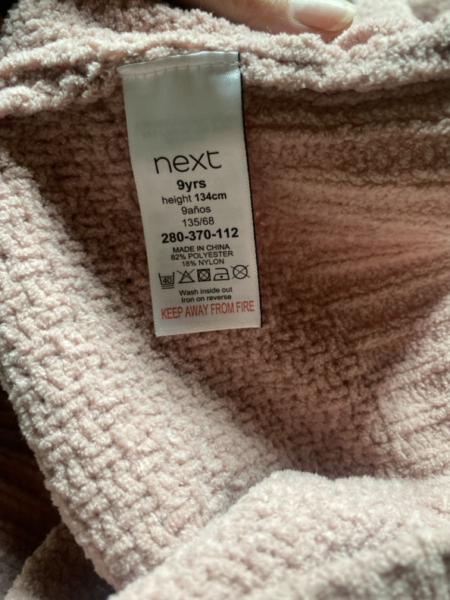 Next Maglioni & Felpe: Next Mädchen Strickjacke Gr. 134 – Usato da Saanenmöser venduto da ballerinas 2