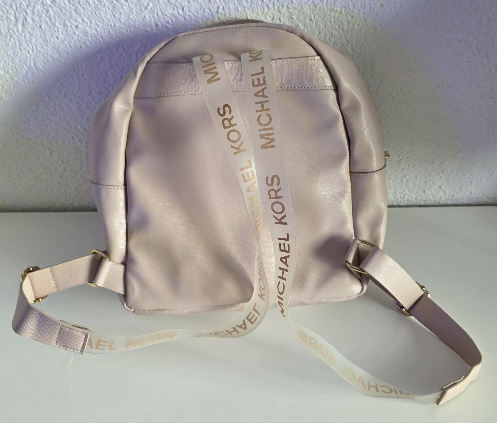 Michael Kors Zaini: Michael Kors Rucksack, hellrosa, neuwertig – Usato da Rheinsulz venduto da Gilea 1