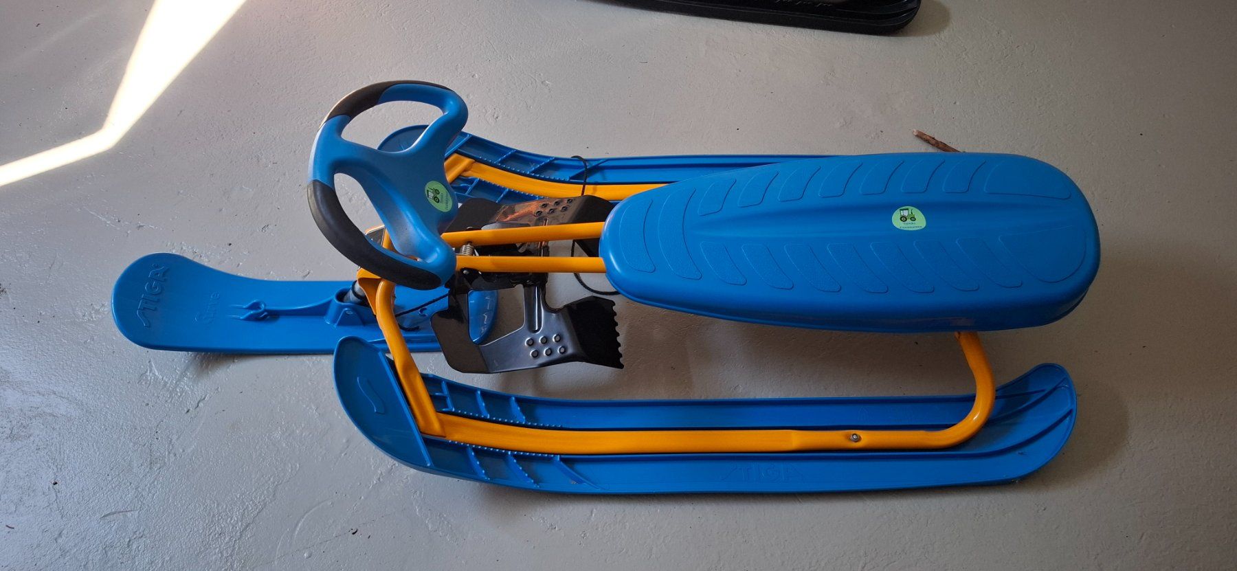 Luge: 2 Schlitten – D'occasion à Rüschlikon par m_andres