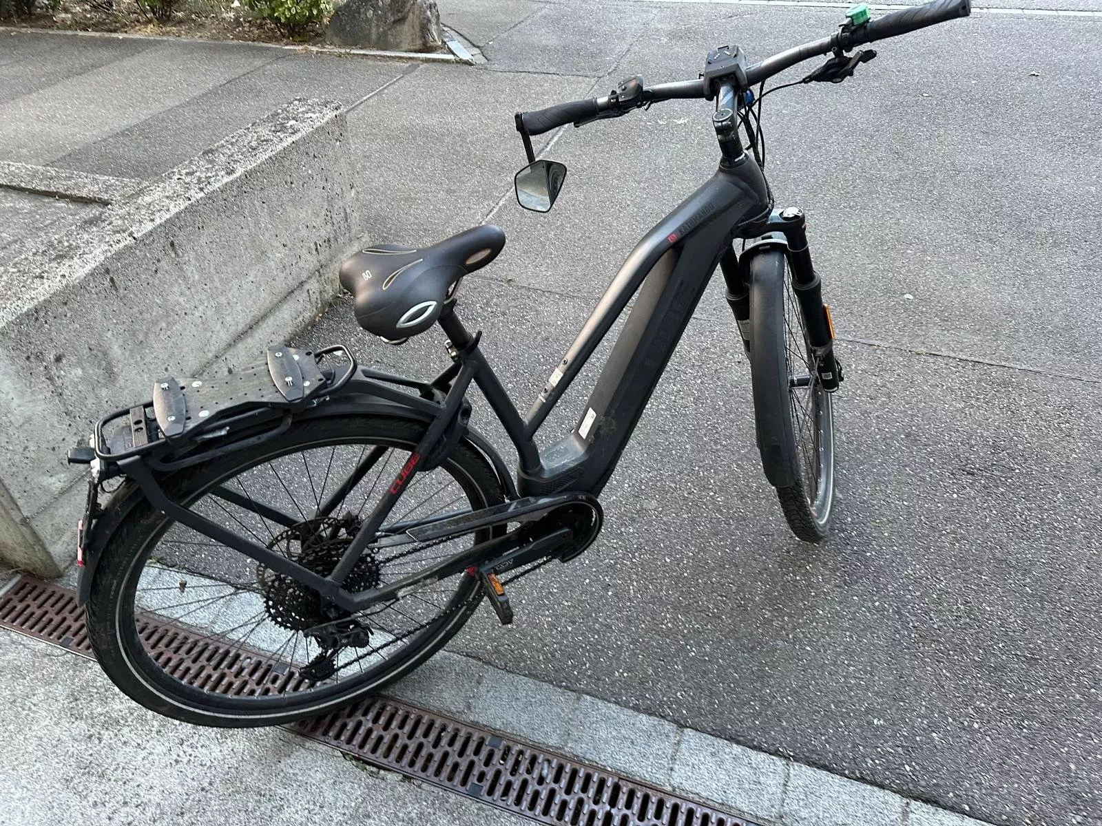 Bulls Vélos: Cube E-Stream mit  Akku BOSCH – D'occasion à Spreitenbach par Space_X 2
