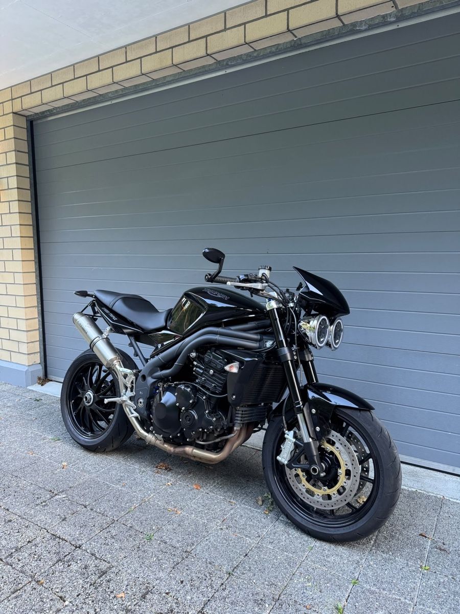 Triumph Strada: Triumph Speed Triple 1050 – Usato da Aarau venduto da dju_8qcq 2