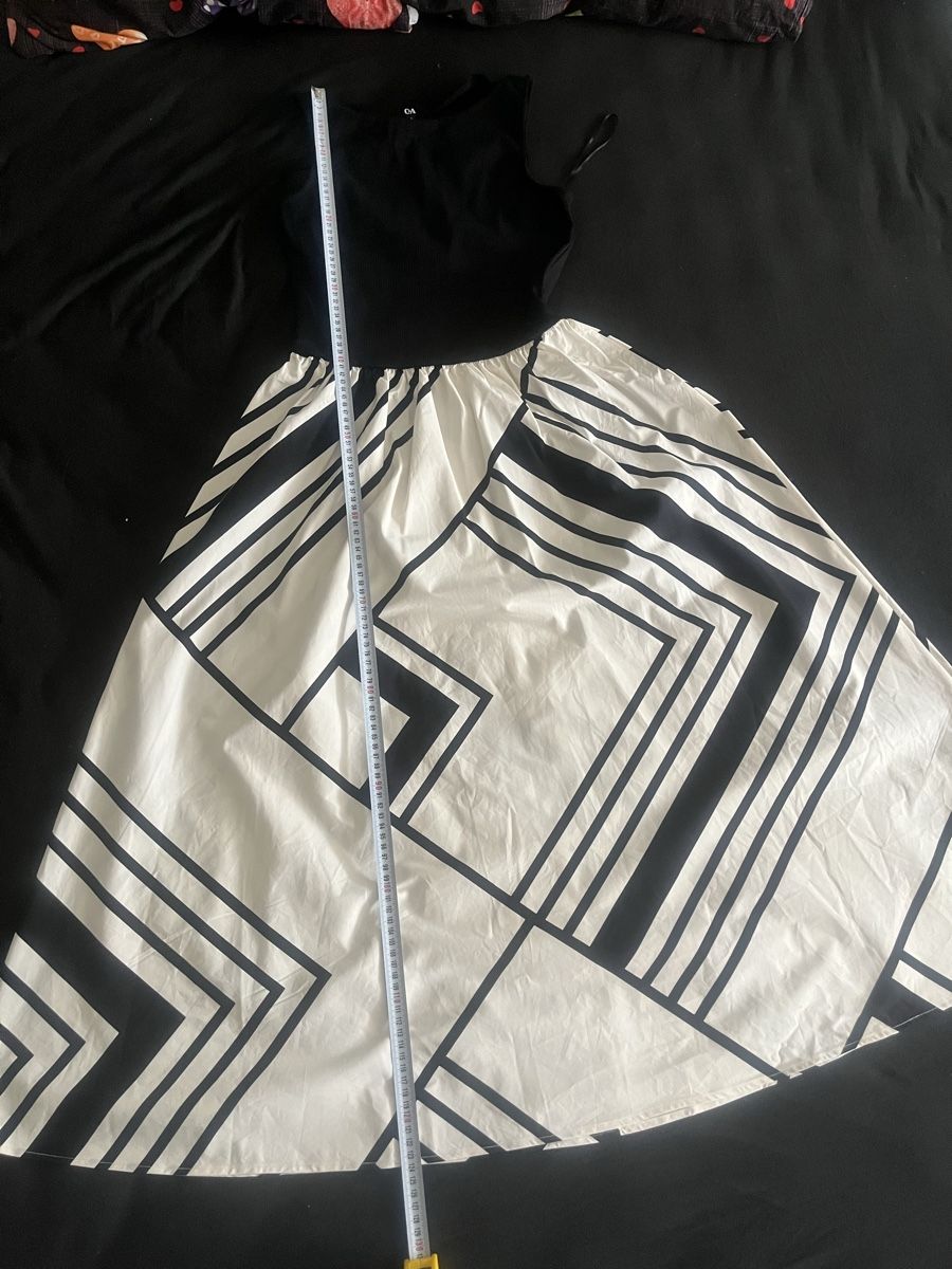 C&A Kleider: C&A Sommerkleid schwarz-weiss gemustert – Neu (gemäss Beschreibung) aus Olten von sae_82z2 1