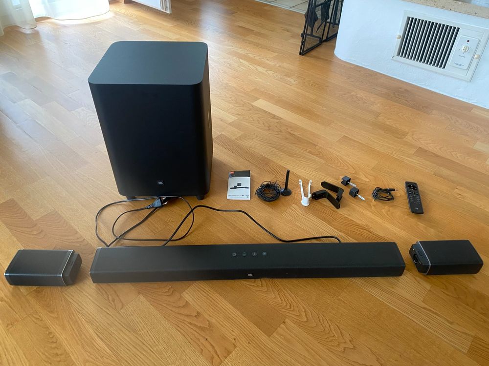 JBL Bar 5.1 Soundbar + Subwoofer + SurroundLautsprecher Kaufen auf