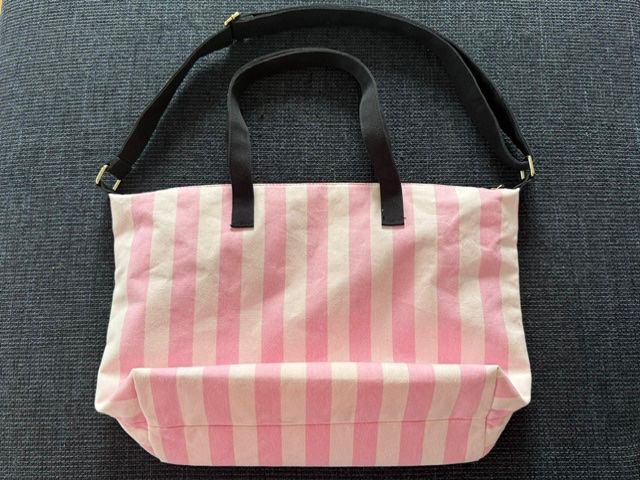 Victoria's Secret Borse da donna: VICTORIA SECRET - Tasche (Bade- oder Sporttasche) – Usato da Lostorf venduto da Nick1258 1