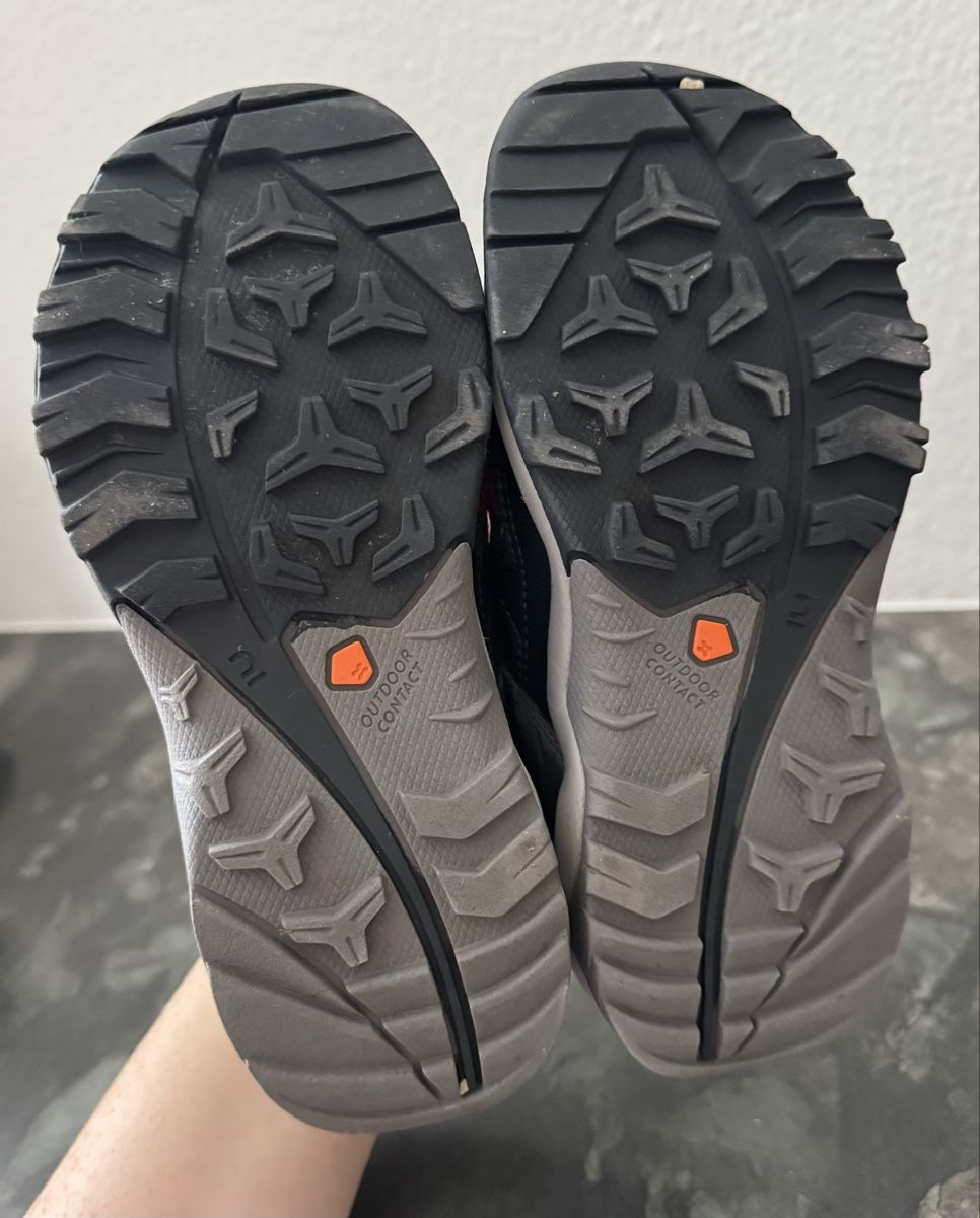 Decathlon Scarpe per ragazzi: Kinder Outdoor Schuhe Grösse 30 – Usato da Flumenthal venduto da Krajan 3
