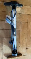 Fahrradpumpe  BETO mit Druckanzeiger & Zubehör